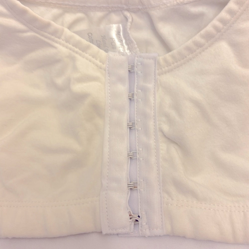Gently Worn POST-OP #8 White Size 36 Bra - Picture 2 of 6